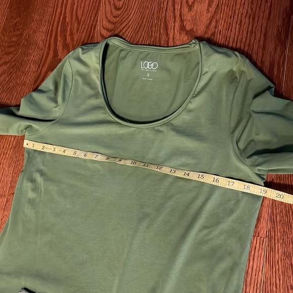 LOGO by Lori Goldstein relaxed fit sequins pockets tunic top green scoop neck SM - Picture 8 of 11